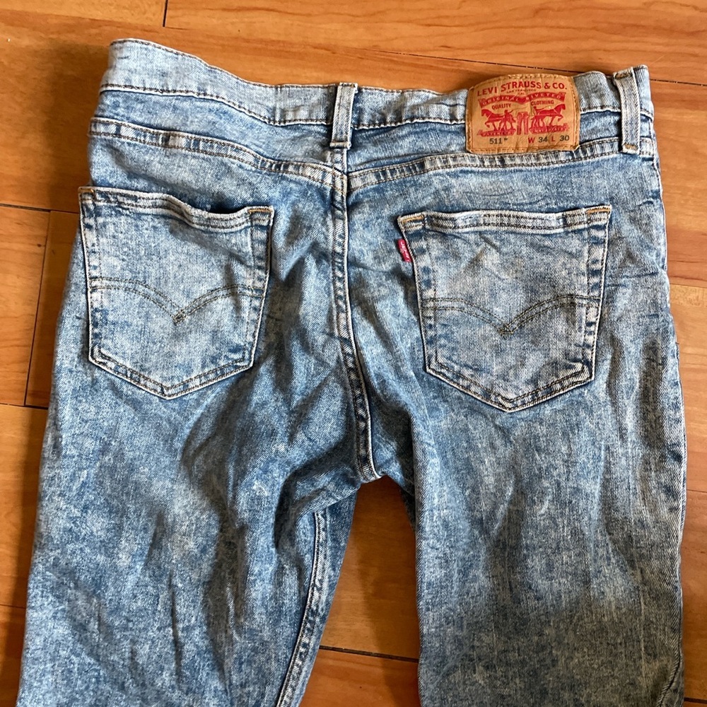 Acid washed Levi’s 511. 34/30
